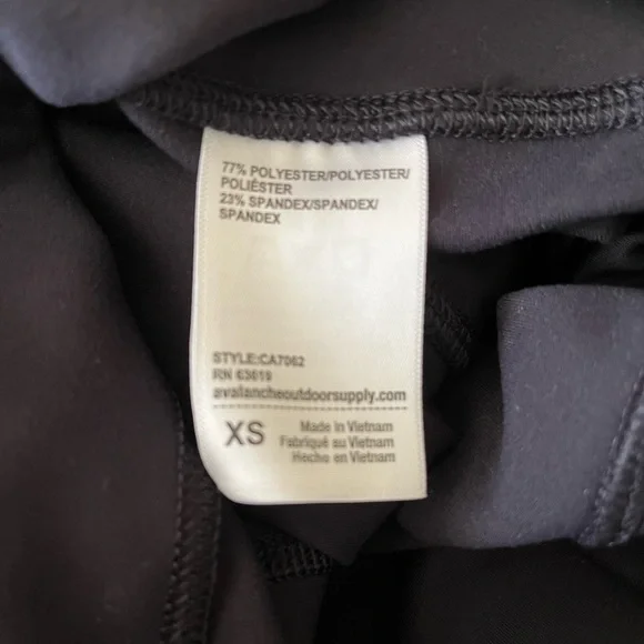 Black High-Waisted Leggings Avalanche Outdoor Supply Sz XS Ankle NWT - Picture 6 of 8
